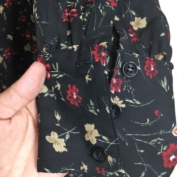 Lost Ink Floral Print Blouse (C9) - Picture 7 of 8